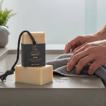 Load image into Gallery viewer, Gracie &amp; Co 1942 - MEN'S COLLECTION Kentucky Bourbon Handmade Soap