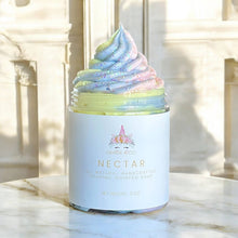 Load image into Gallery viewer, Gracie &amp; Co 1942 - Creamy Shea Butter Whipped Moisturizing Shaving Cream: Oats &amp; Honey